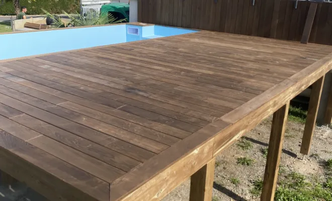 Terrasse bois à Bellegarde-en-Forez, Saint-Galmier, AUDOUARD Paysagiste